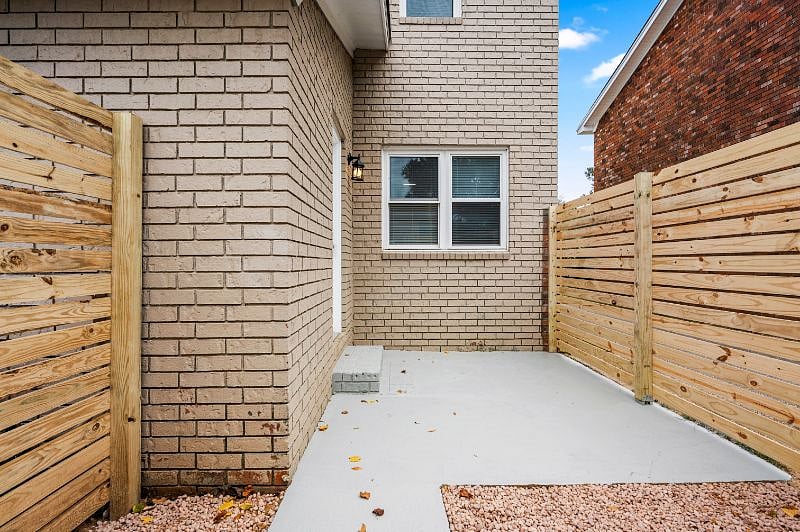 Furnished Finder property 420713_1 photo 18