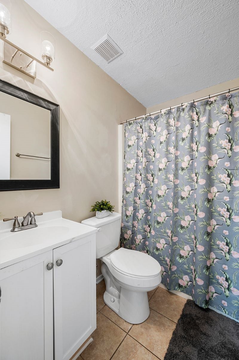 Furnished Finder property 420713_1 photo 13