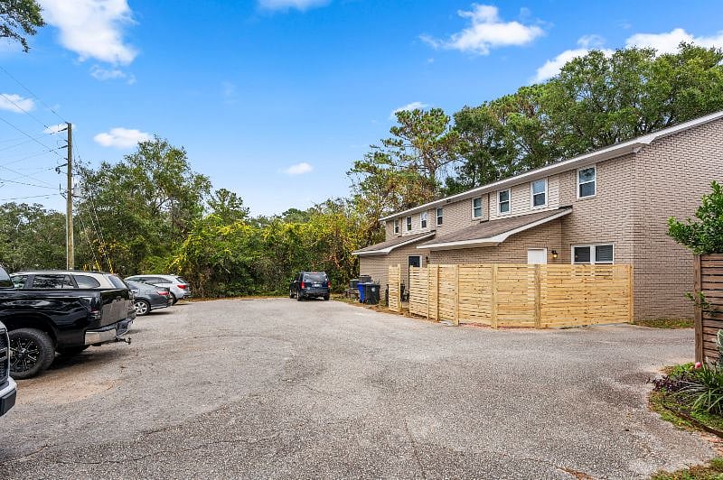 Furnished Finder property 420713_1 photo 17