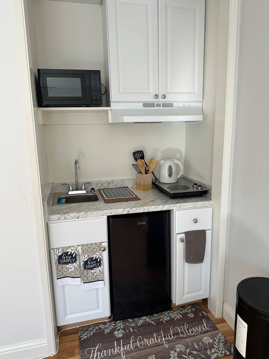 Furnished Finder property 420717_1 photo 5