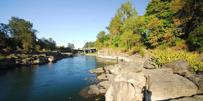 Riverfront park a few blocks away on foot.