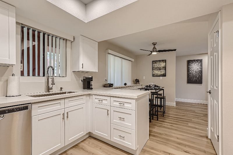Furnished Finder property 420777_1 photo 8