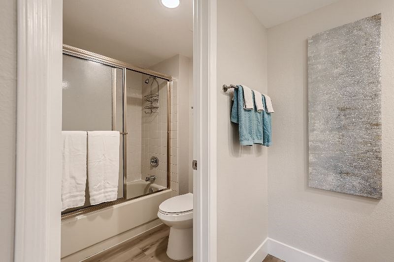 Furnished Finder property 420777_1 photo 11