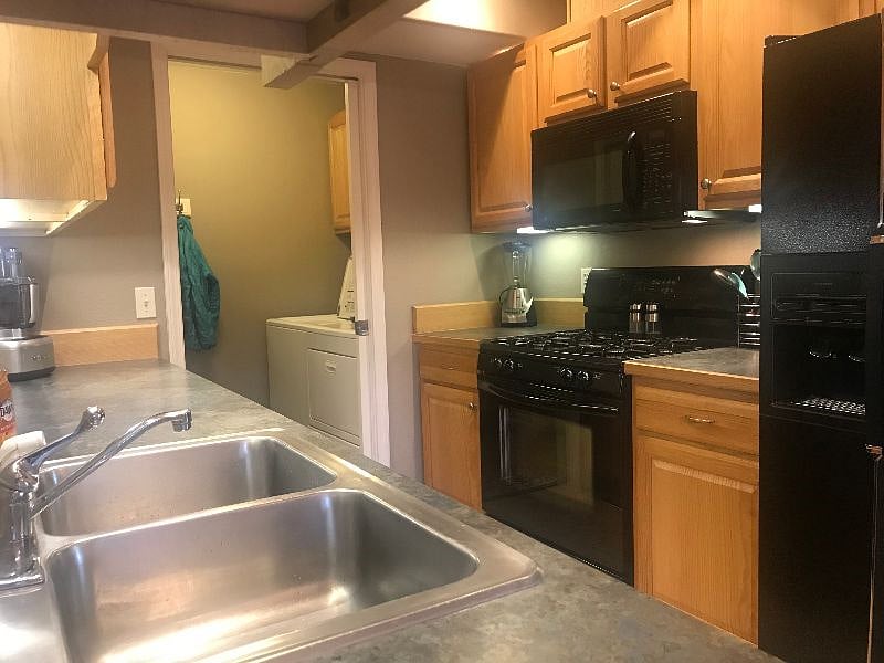 Furnished Finder property 420783_1 photo 8