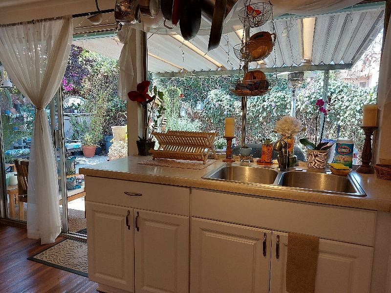 Furnished Finder property 420796_1 photo 7