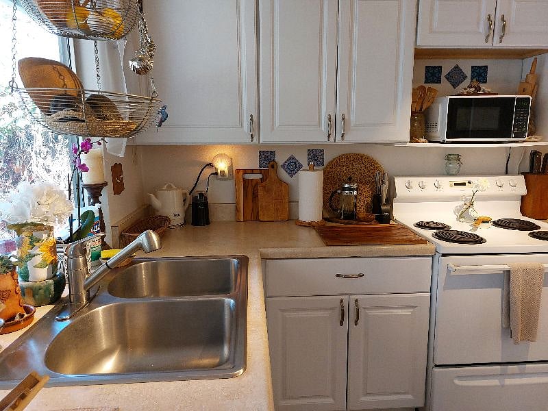 Furnished Finder property 420796_1 photo 8