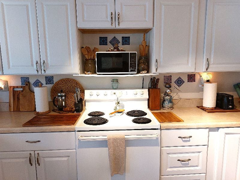 Furnished Finder property 420796_1 photo 10