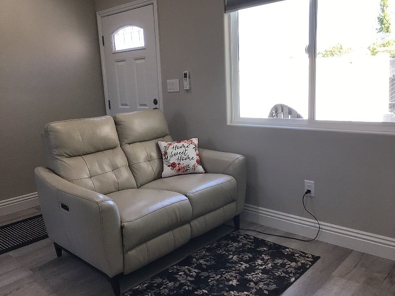 electric double reclining loveseat