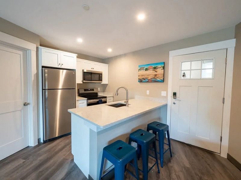 Furnished Finder property 420900_2 photo 6