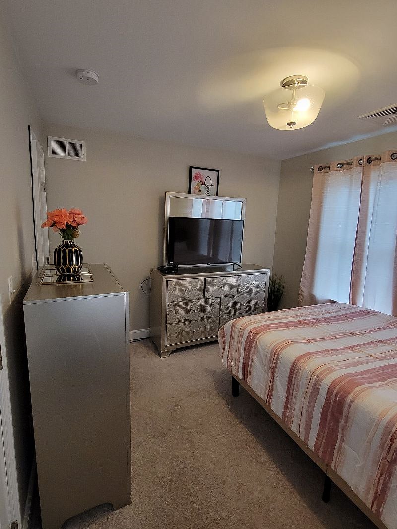 Furnished Finder property 420937_1 photo 1