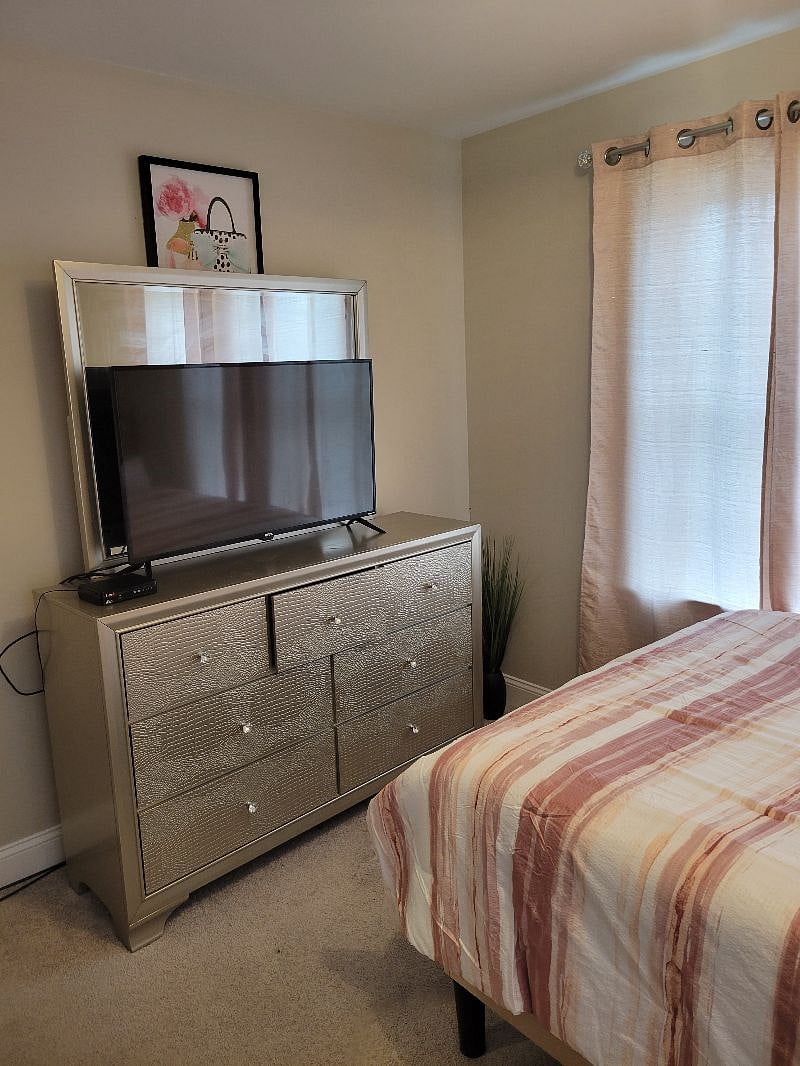 Furnished Finder property 420937_1 photo 2