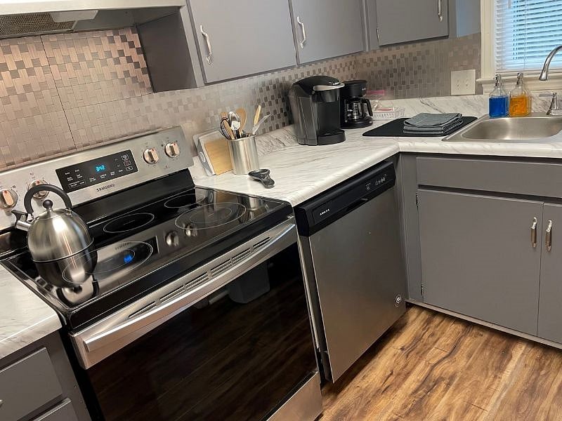 Furnished Finder property 420983_1 photo 4