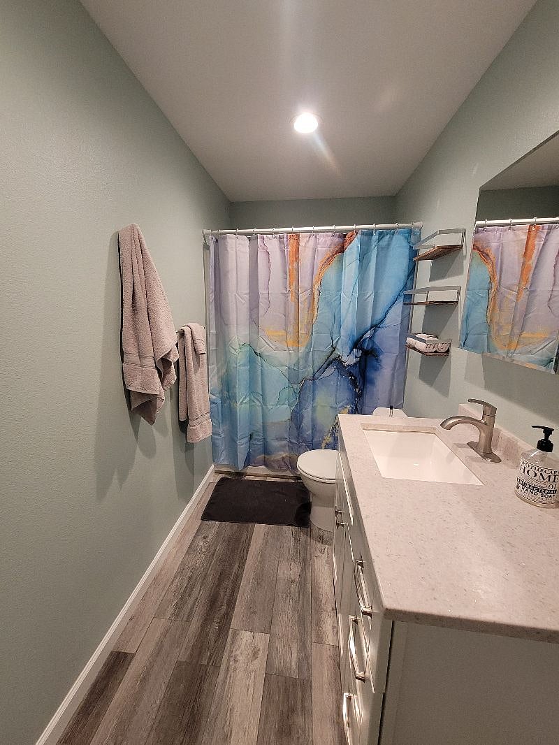 Bathroom with tub/shower combo
