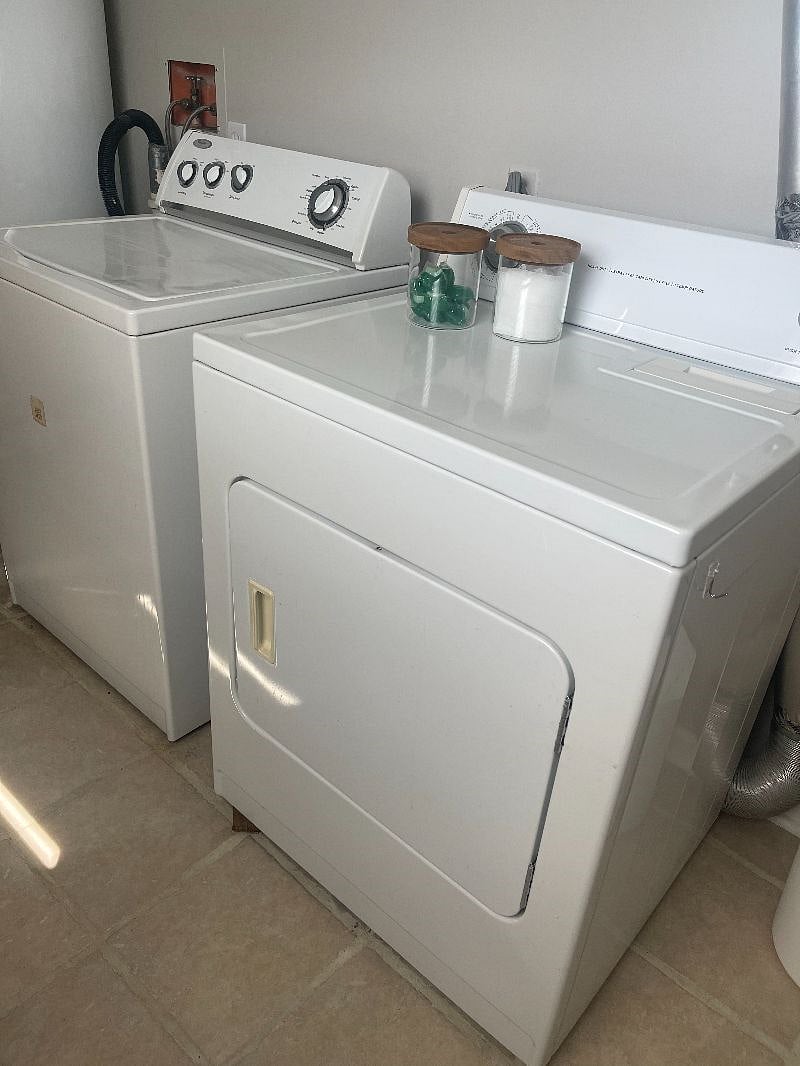 Furnished Finder property 421069_1 photo 8
