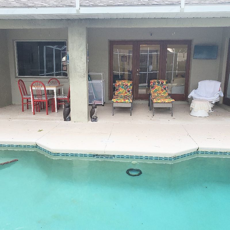 Lanai view pool side