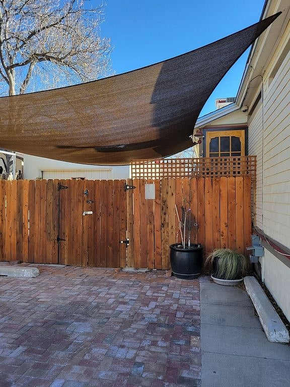 Furnished Finder property 421128_1 photo 1
