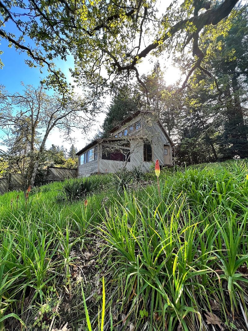 Furnished Finder property 421137_1 photo 2