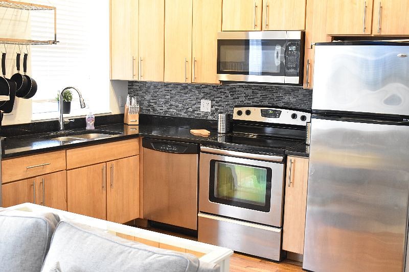 Furnished Finder property 421143_1 photo 8