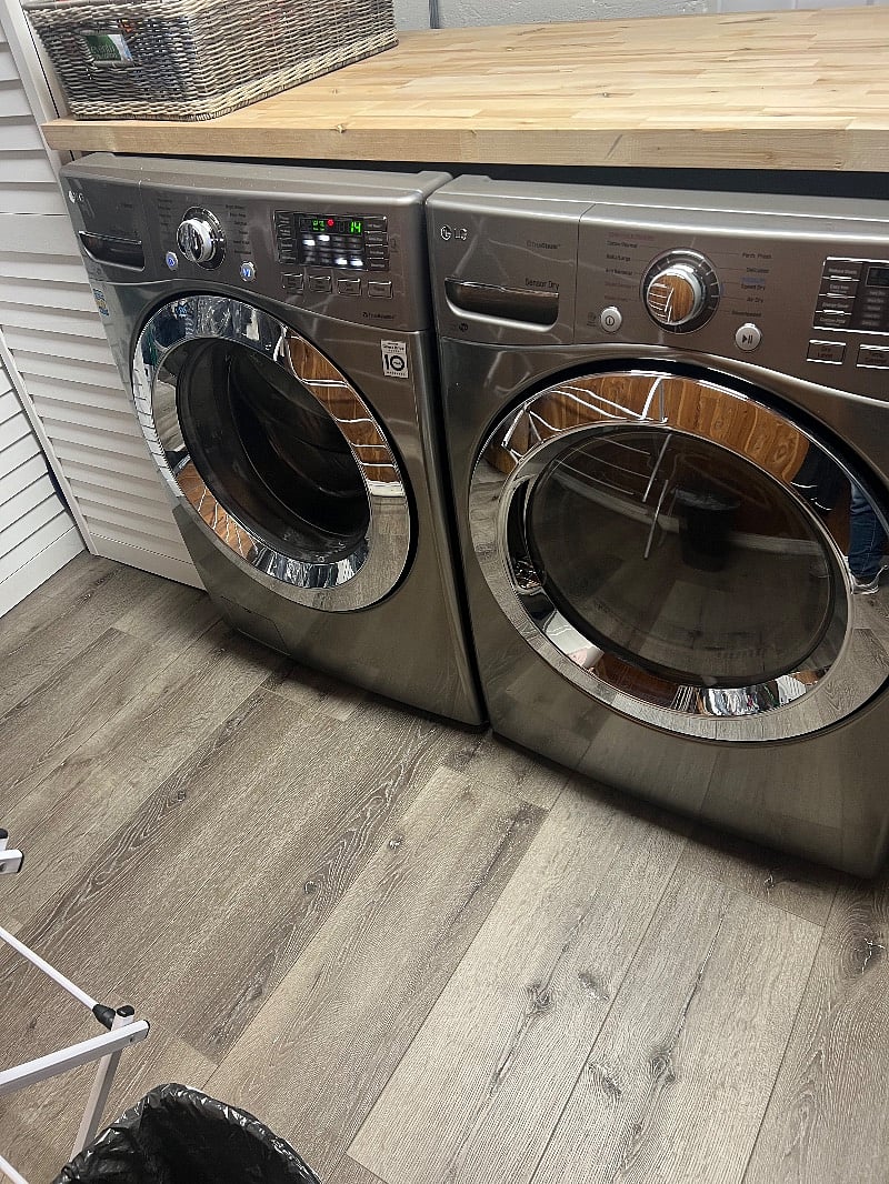 Full size Samsung Washer and Dryer in lower level