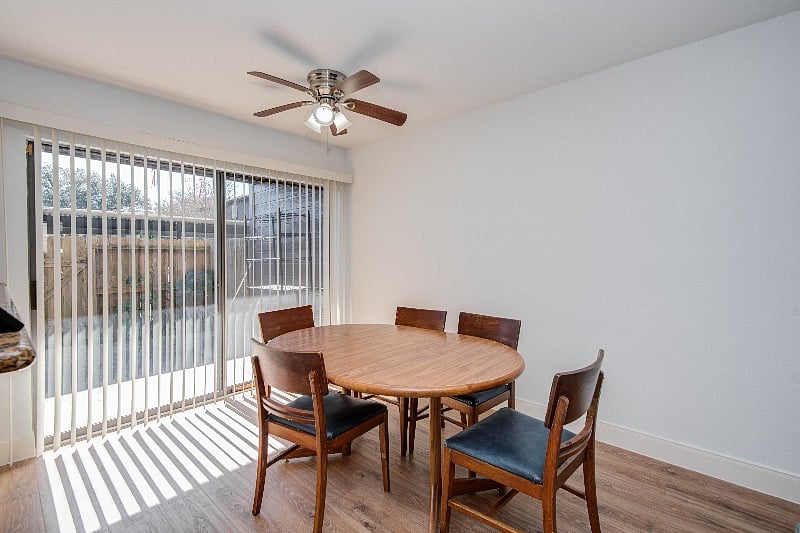 Furnished Finder property 421384_1 photo 3