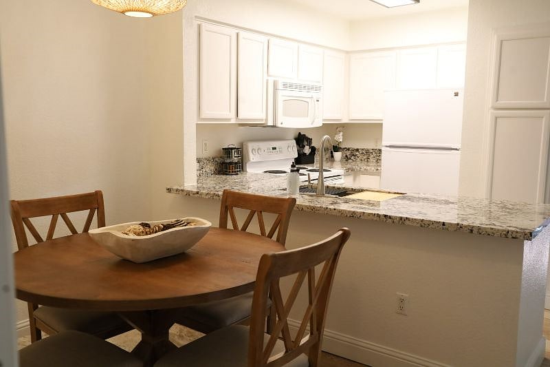 Furnished Finder property 421427_1 photo 11