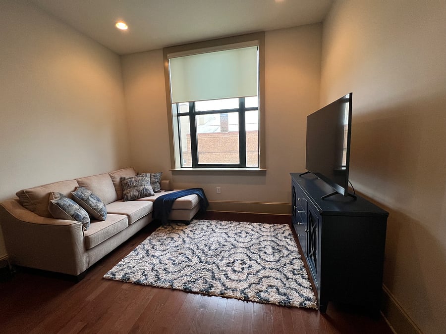 Furnished Finder property 421434_5 photo 3
