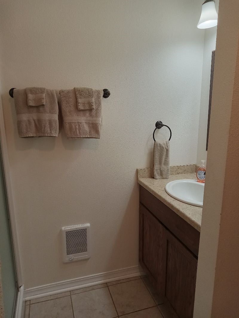 Furnished Finder property 421438_1 photo 13