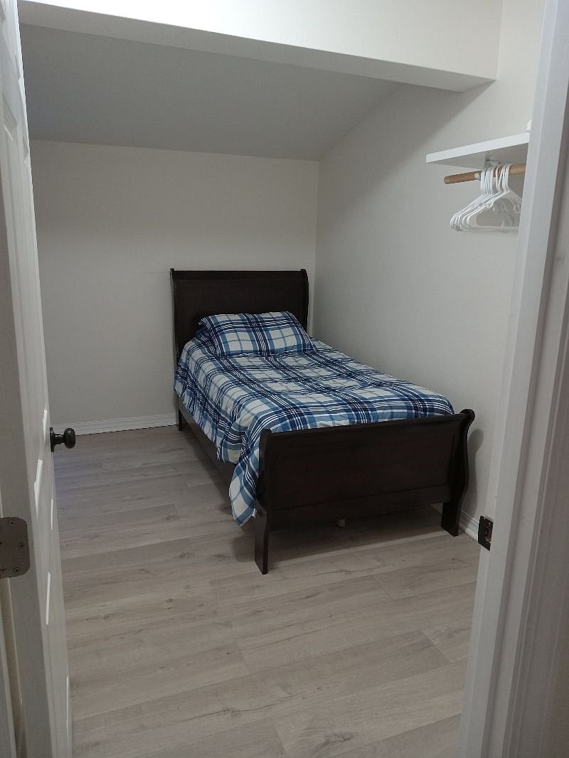 Furnished Finder property 421438_1 photo 18