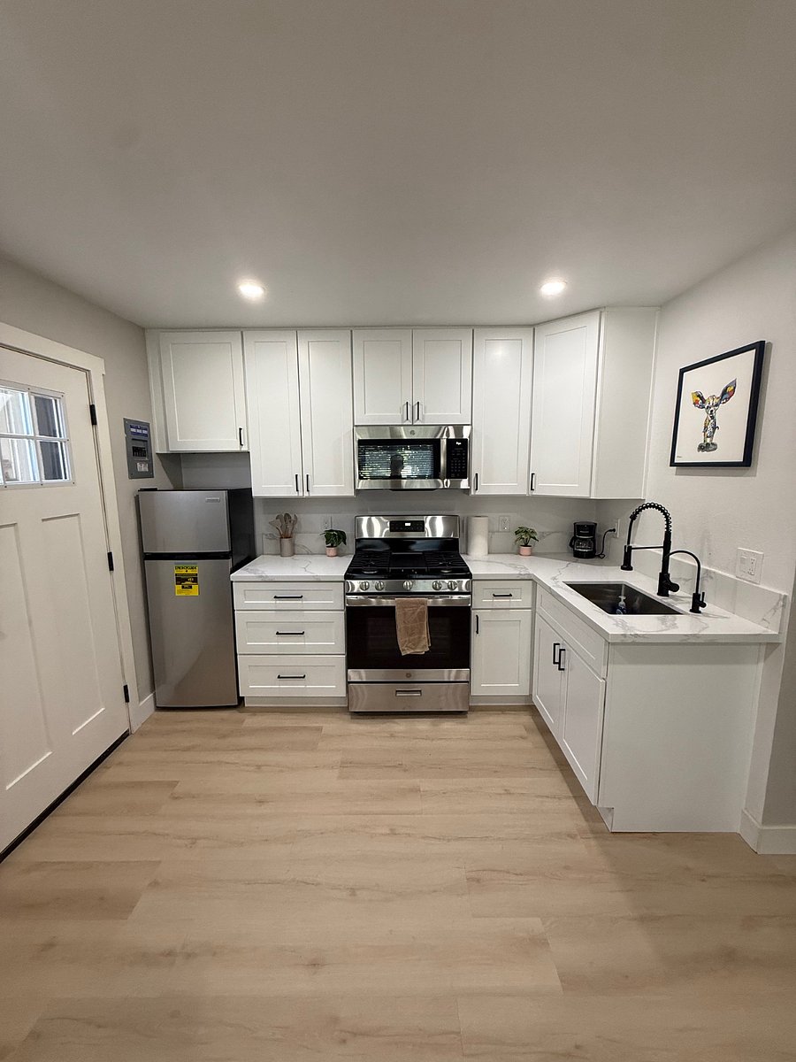 Furnished Finder property 421461_1 photo 7