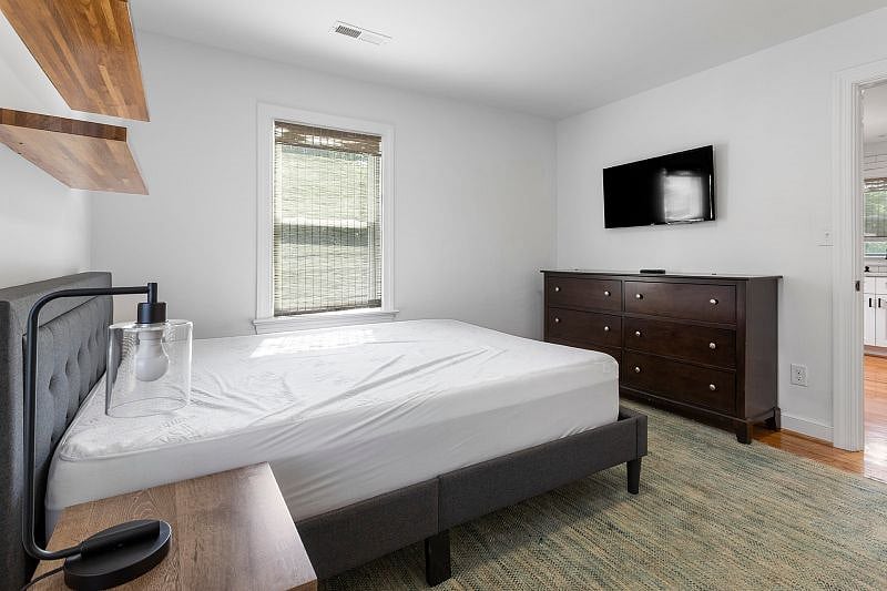 Furnished Finder property 421462_2 photo 17