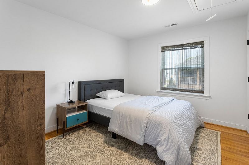 Furnished Finder property 421462_2 photo 18