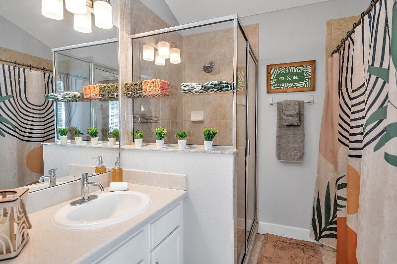 Furnished Finder property 421540_1 photo 18