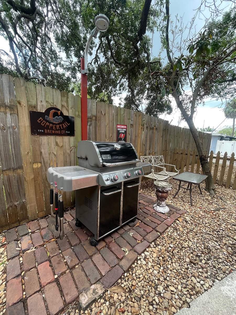 High-end Weber Propane Grill