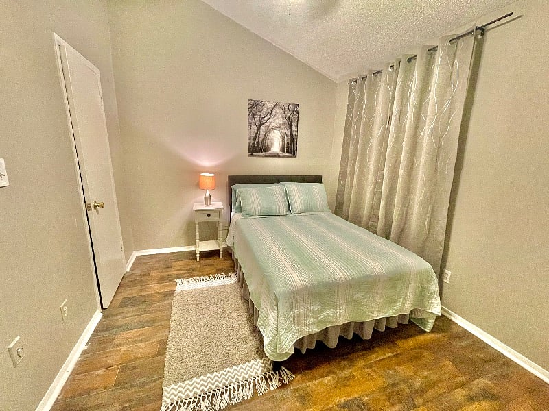 Furnished Finder property 421578_1 photo 4