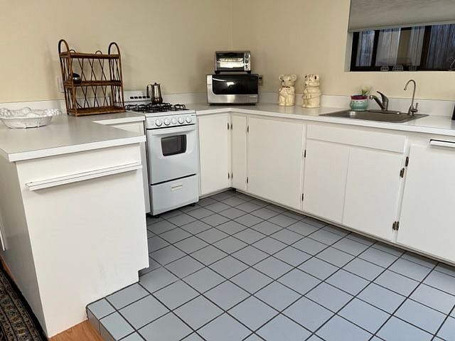 Furnished Finder property 421607_1 photo 7