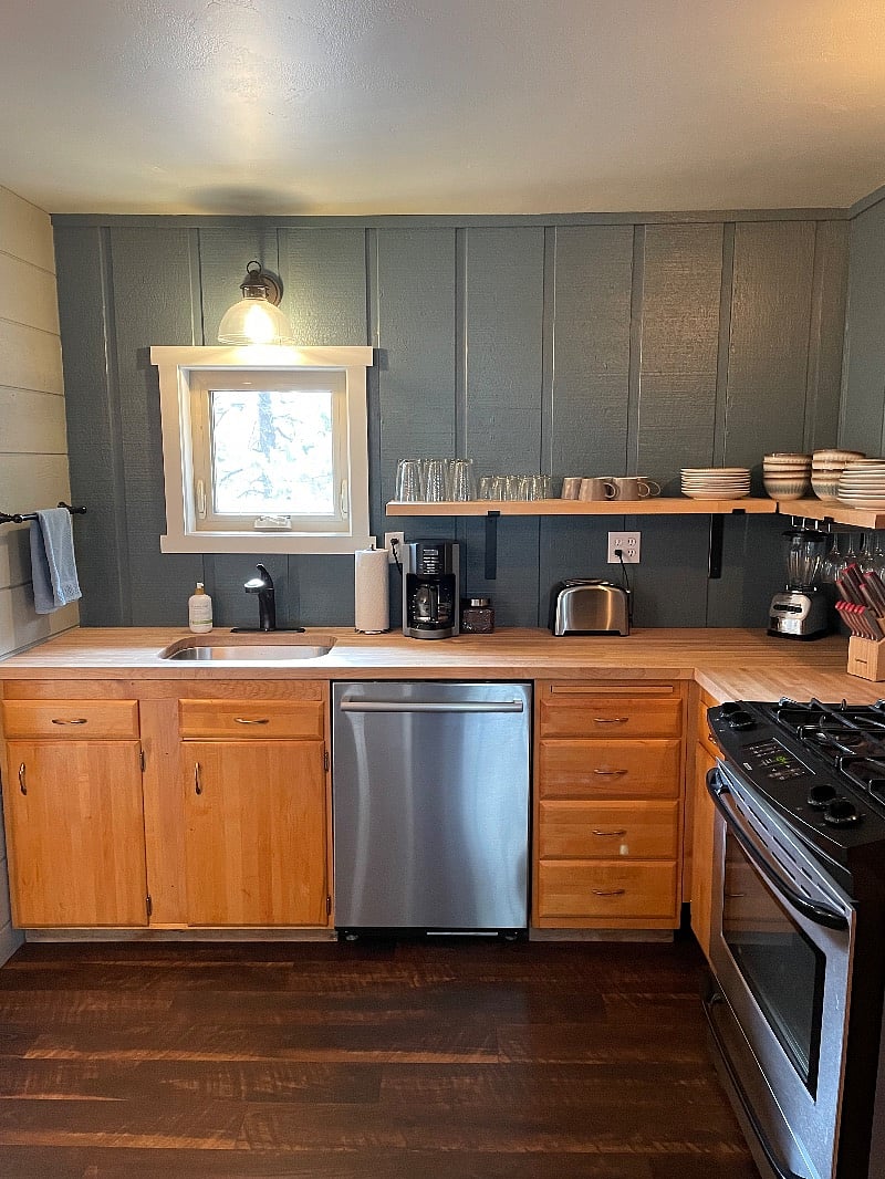Furnished Finder property 421621_2 photo 3