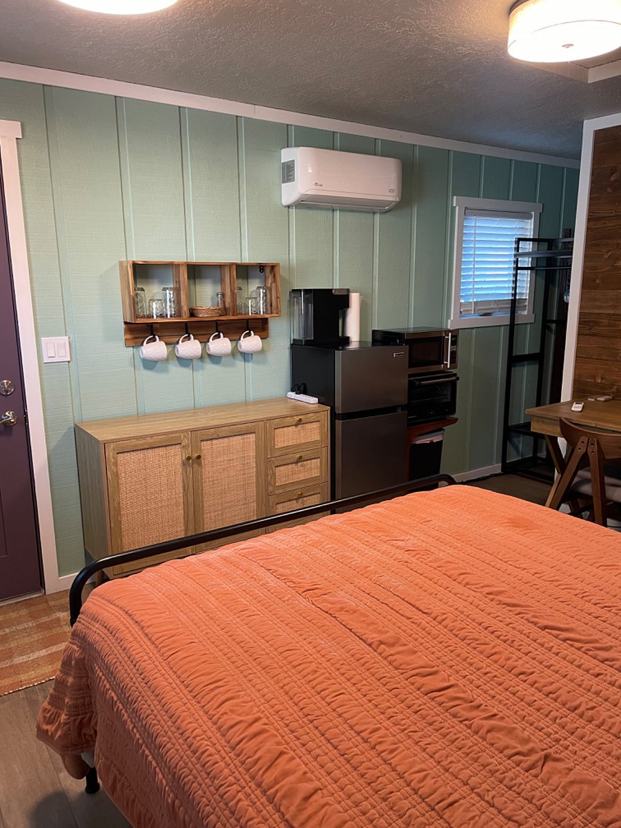 Furnished Finder property 421621_3 photo 5
