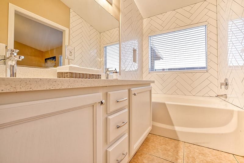 Furnished Finder property 421633_1 photo 22