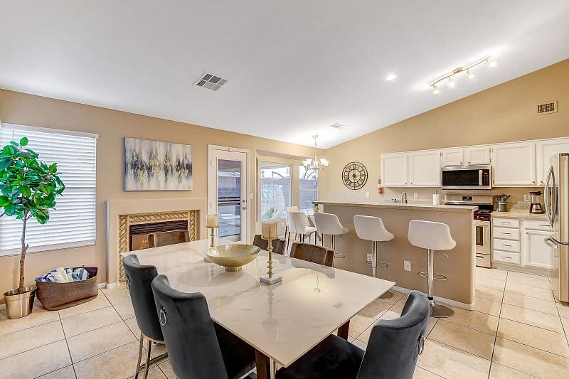 Furnished Finder property 421633_1 photo 33