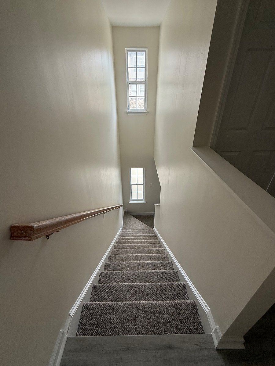 Furnished Finder property 421647_1 photo 4