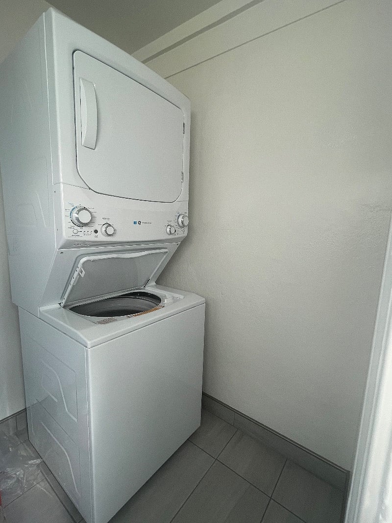 Furnished Finder property 421655_1 photo 22