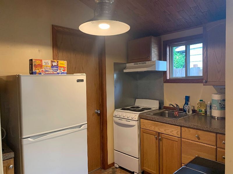 Furnished Finder property 421688_2 photo 25