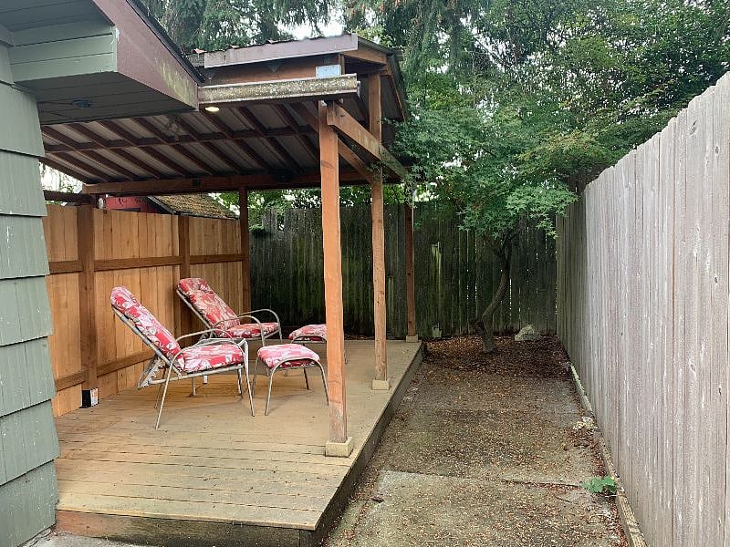 Furnished Finder property 421688_2 photo 24