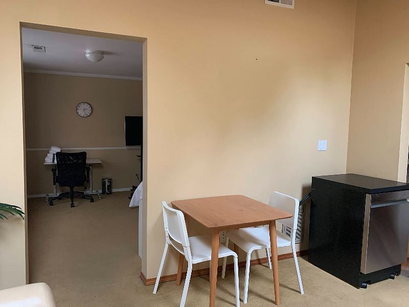 Furnished Finder property 421688_2 photo 8