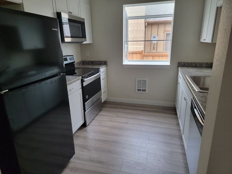 Furnished Finder property 421697_1 photo 3
