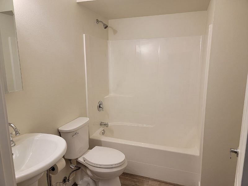 Furnished Finder property 421697_1 photo 4