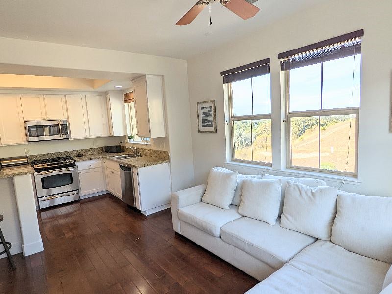 Furnished Finder property 421752_1 photo 6