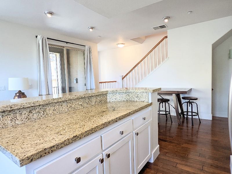 Furnished Finder property 421752_1 photo 9