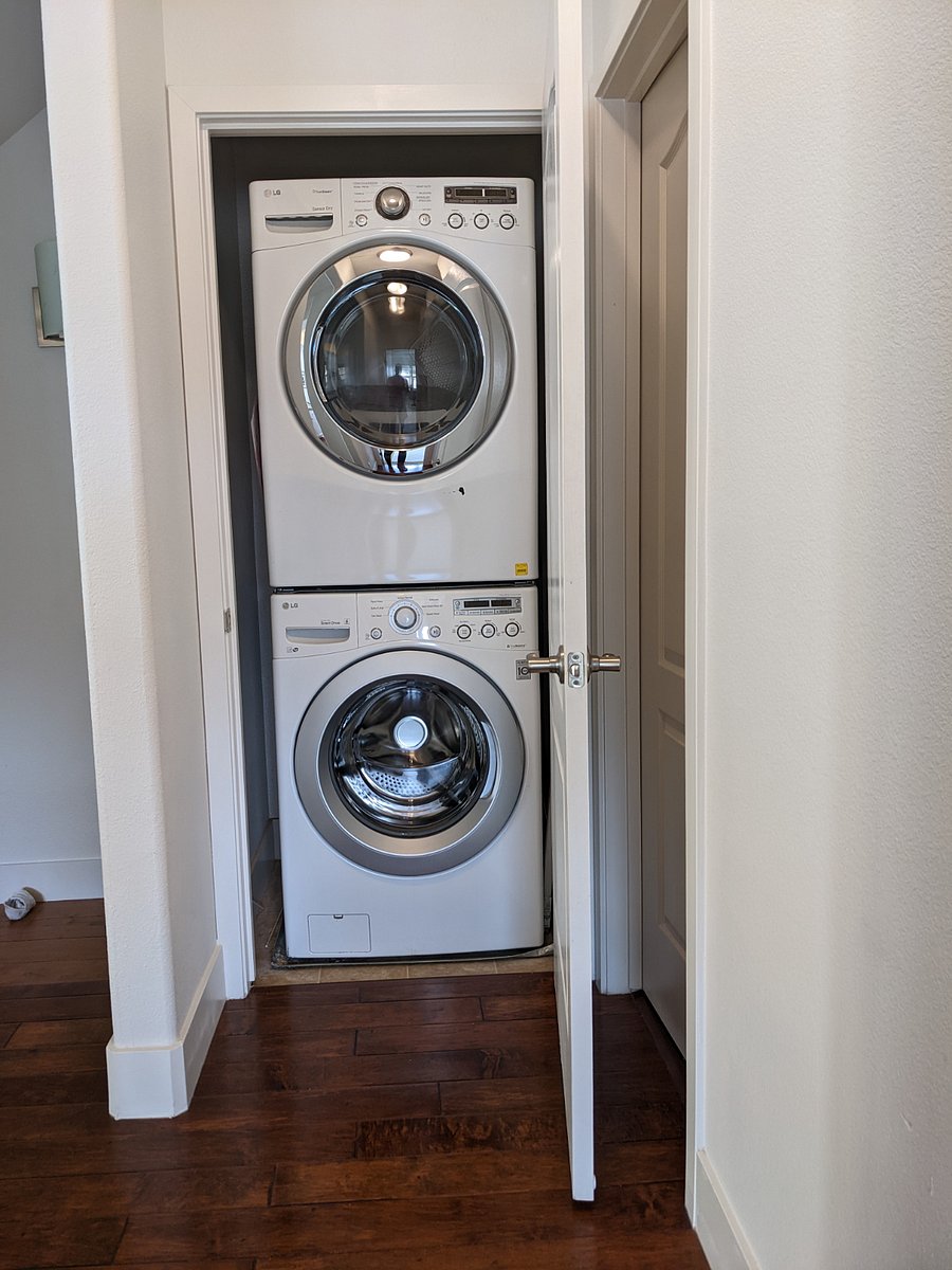 Furnished Finder property 421752_1 photo 32