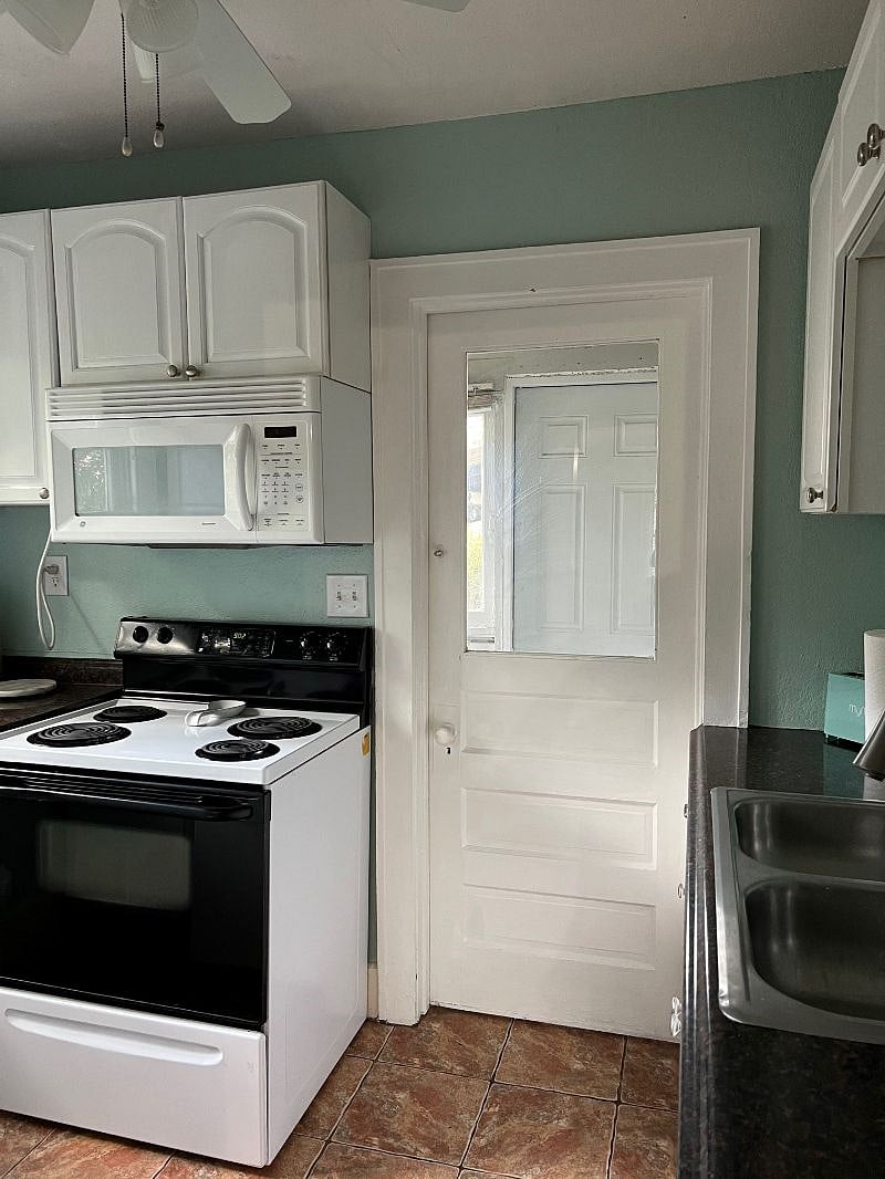 Furnished Finder property 421783_1 photo 9